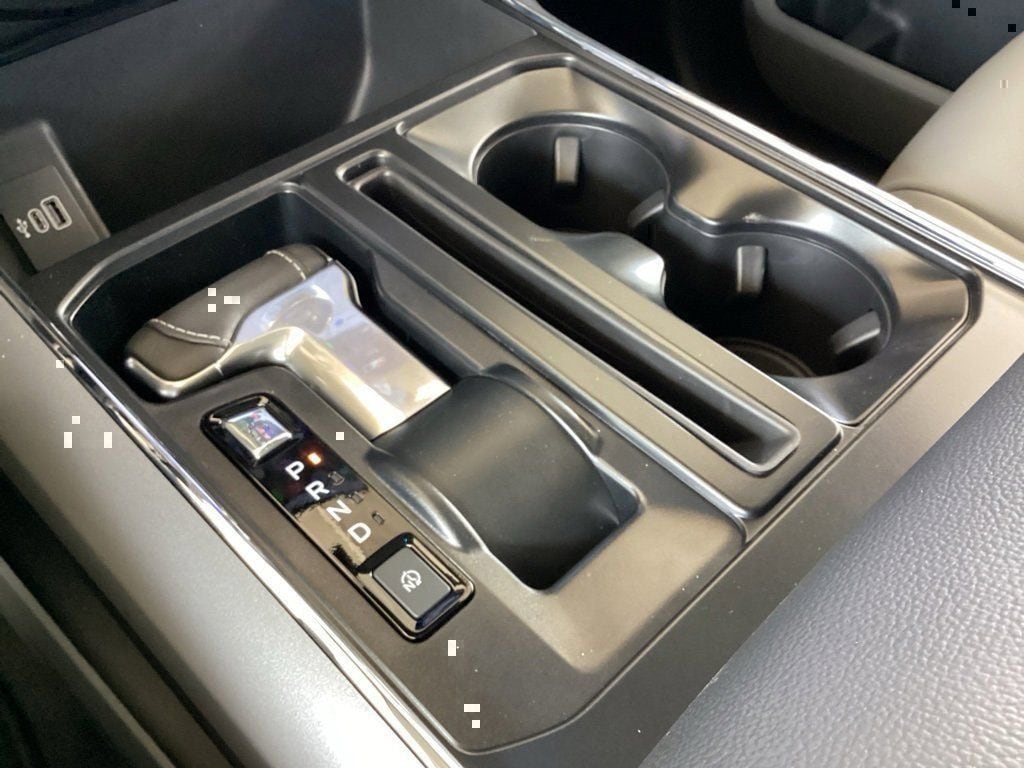 2025 Ford F-150 Lightning Flash - Photo 64