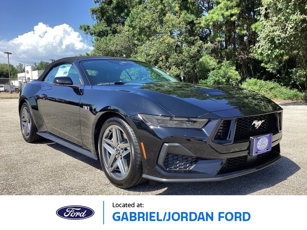 2025 Ford Mustang Convertible 