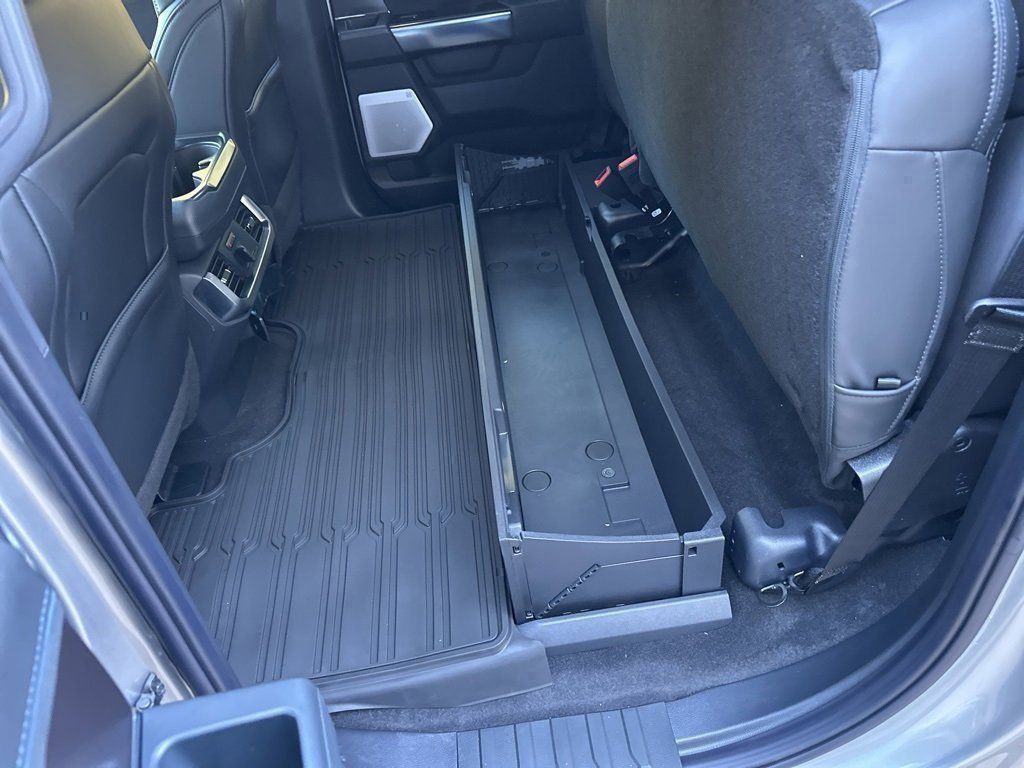 2025 Ford F-150 Platinum - Photo 42
