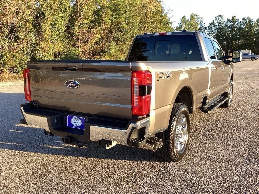 2023 Ford F-250 Lariat photo 4