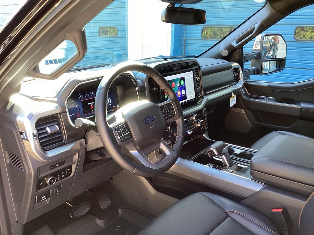 2025 Ford F-150 Lariat - Photo 31