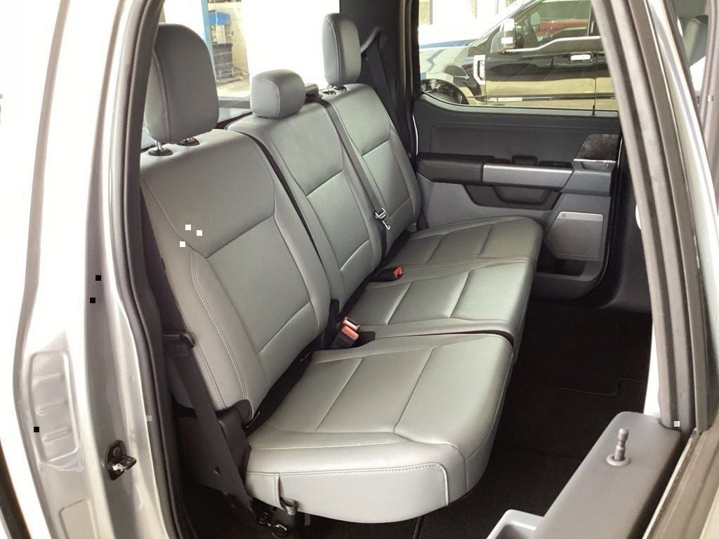 2025 Ford F-150 Lightning Flash - Photo 39