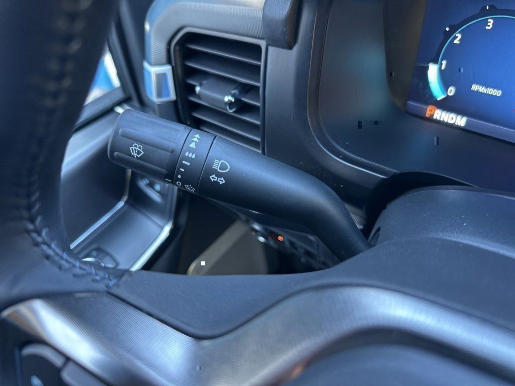 2025 Ford F-150 Platinum - Photo 53