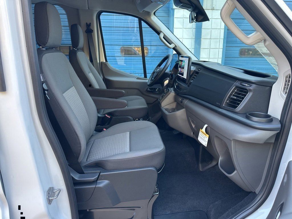 2024 Ford Transit Passenger Van XL - Photo 38