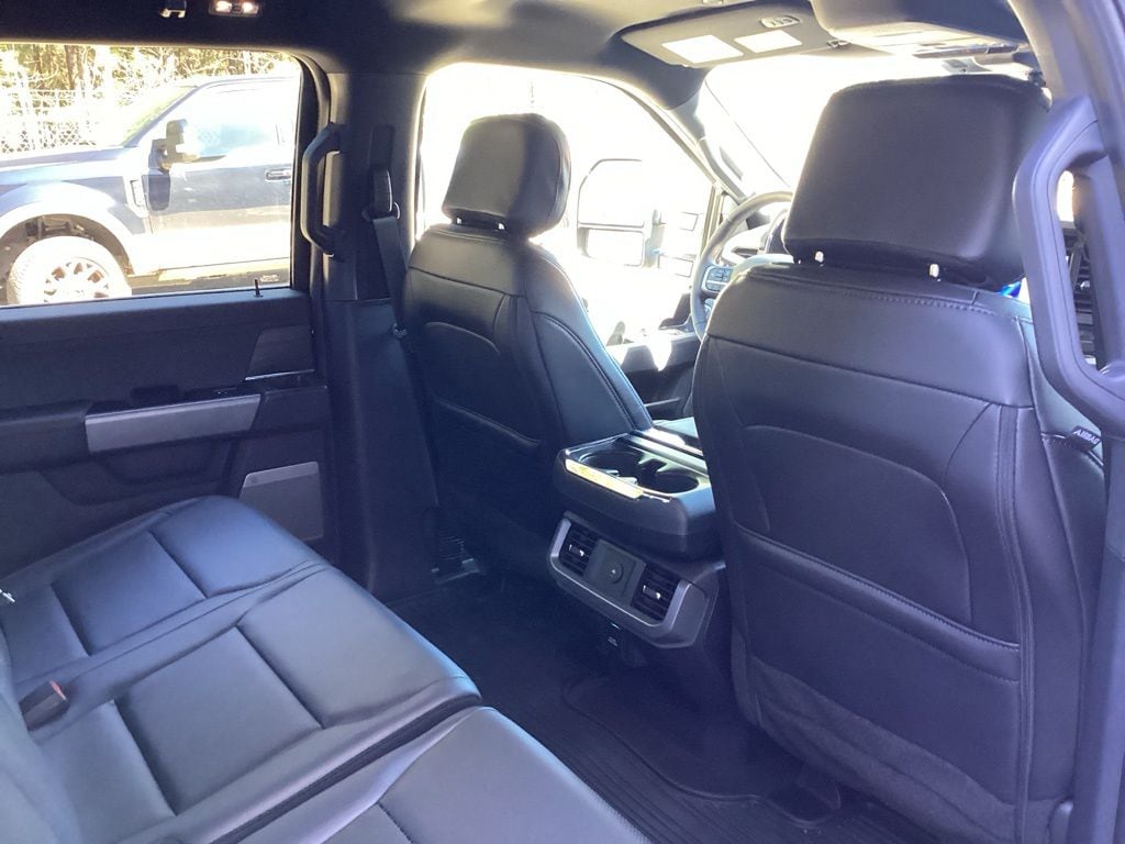 2025 Ford F-150 Lariat - Photo 39