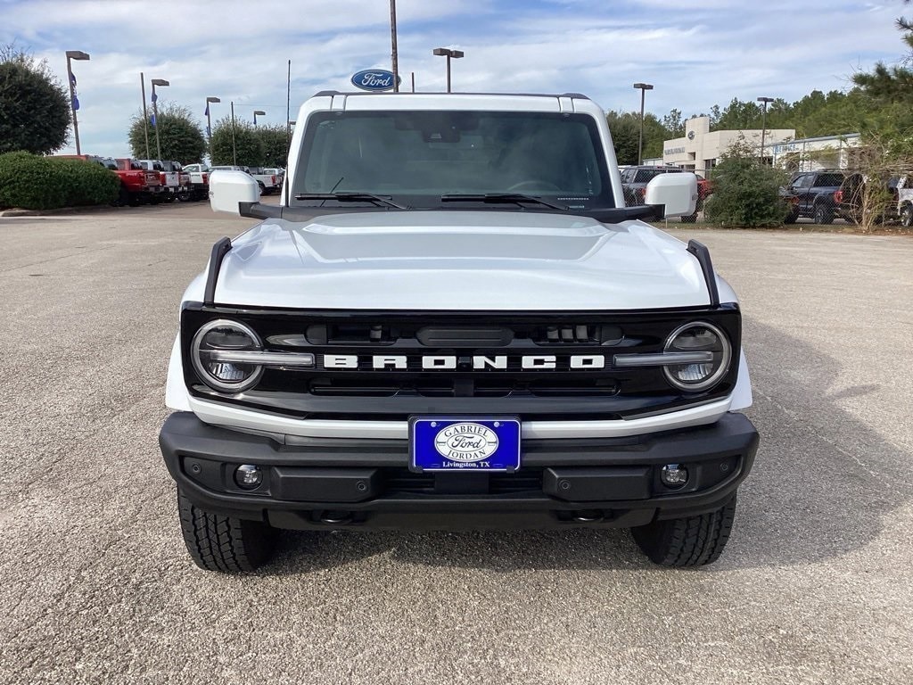 New 2025 Ford Bronco Outer Banks SUV