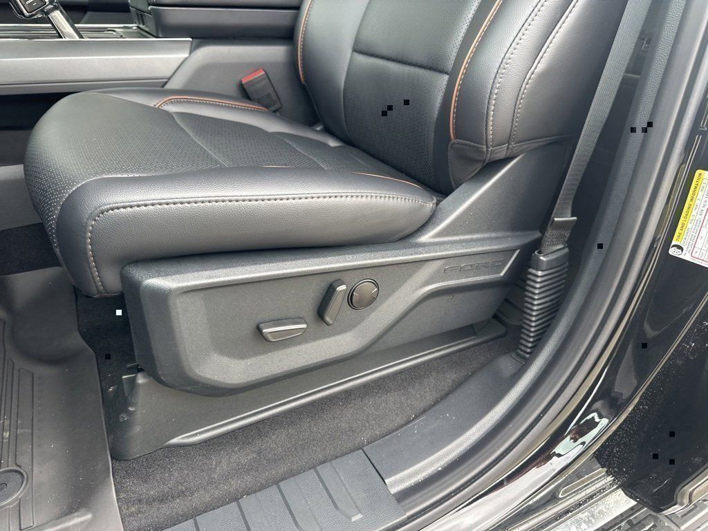 2025 Ford F-150 Lariat - Photo 25