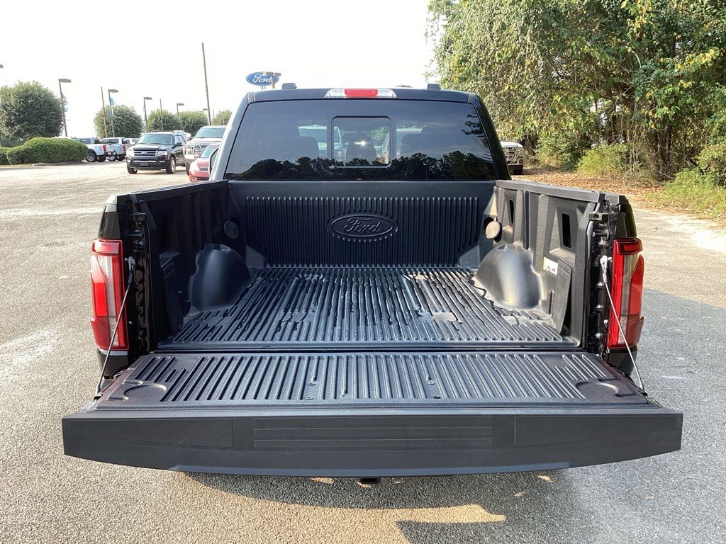 2025 Ford F-150 Lariat - Photo 11