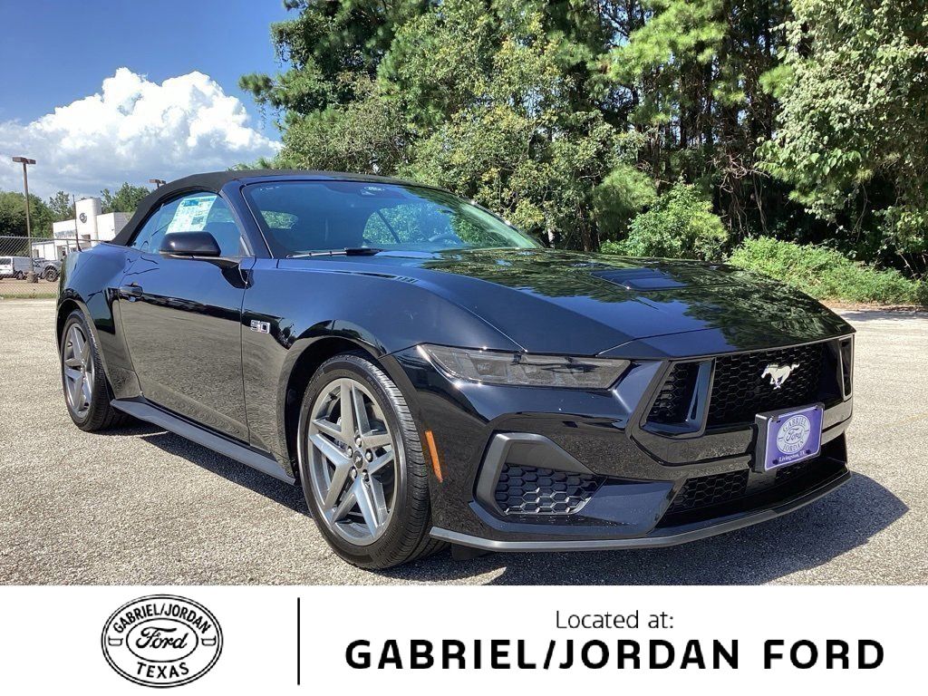 2025 Ford Mustang Convertible 