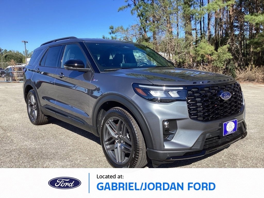 2026 Ford Explorer ST-LINE's photo