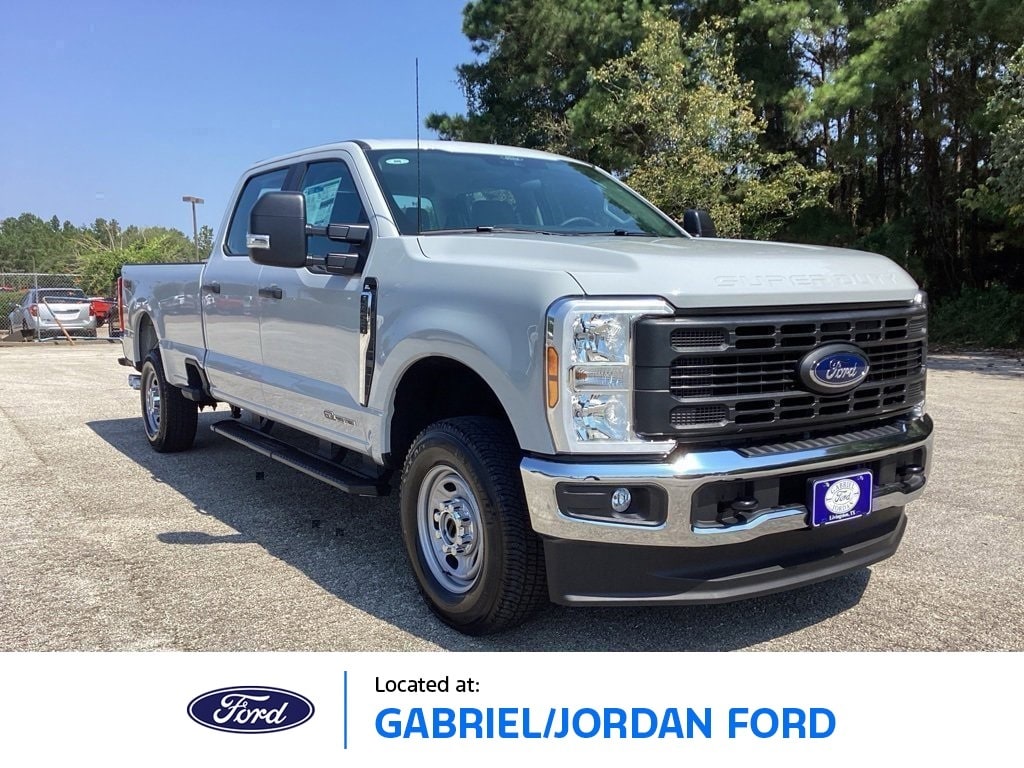 2026 Ford F-250 Super Duty XL's photo