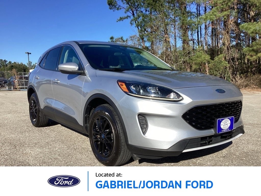 2020 Ford Escape SE's photo