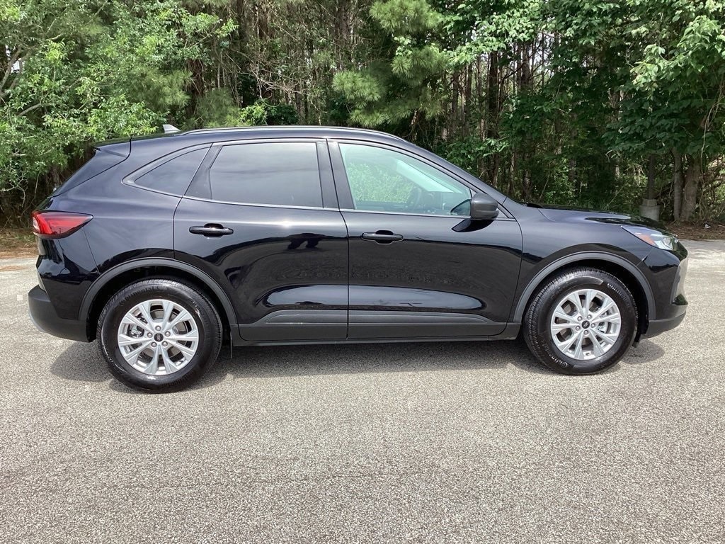 New 2025 Ford Escape Active SUV