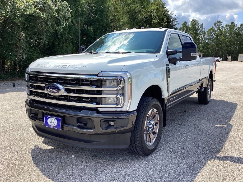 New 2025 Ford F-350SD King Ranch Truck