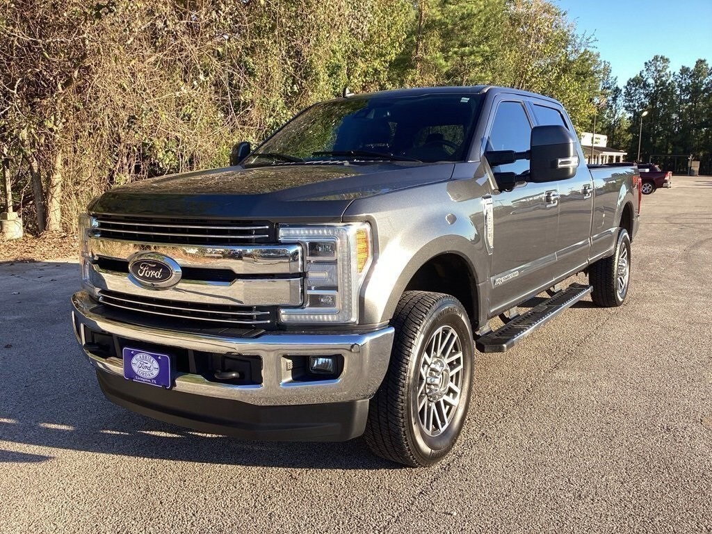 2019 Ford F-350 Lariat photo 3