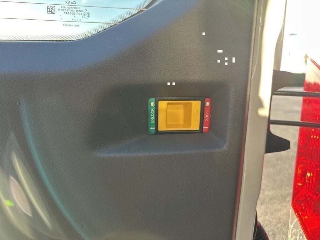 2024 Ford Transit Passenger Van XL - Photo 14
