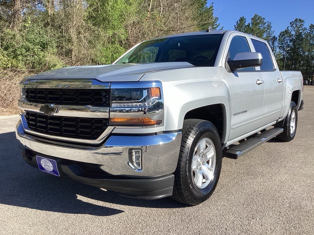 Used 2017 Chevrolet Silverado 1500 LT w/1LT Truck Crew Cab