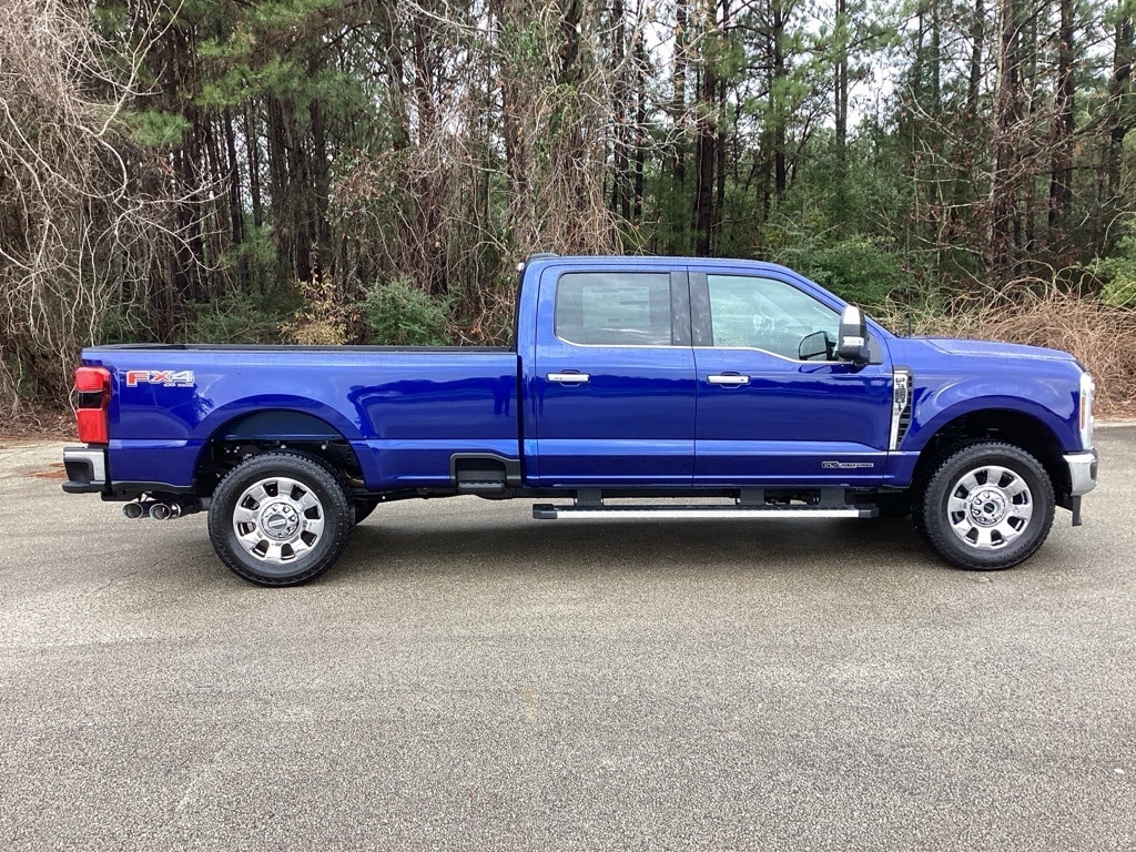 New 2026 Ford Super Duty F-350 Lariat Truck