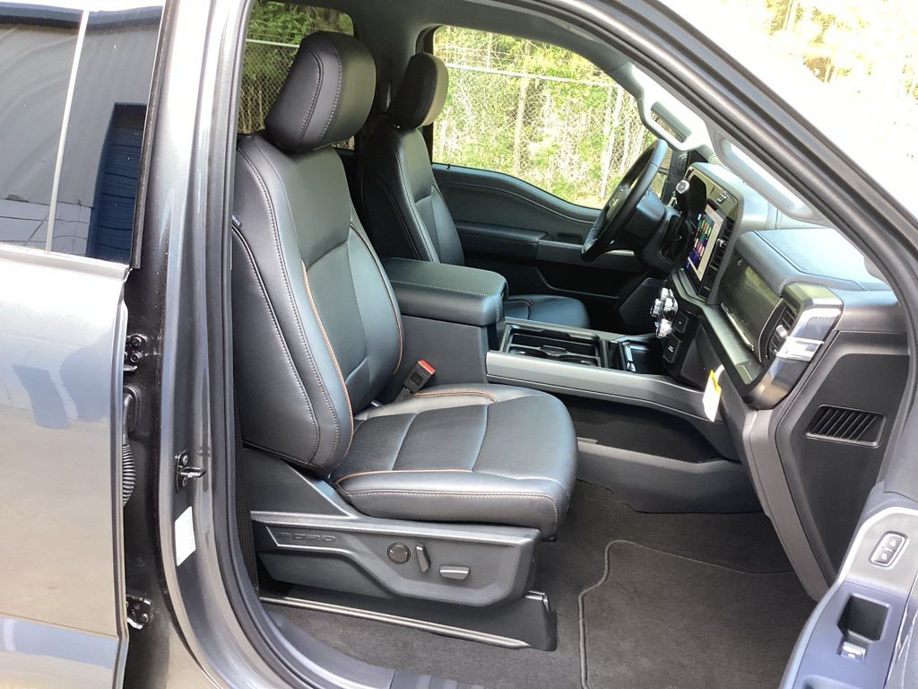 2026 Ford F-250 Super Duty Lariat - Photo 38