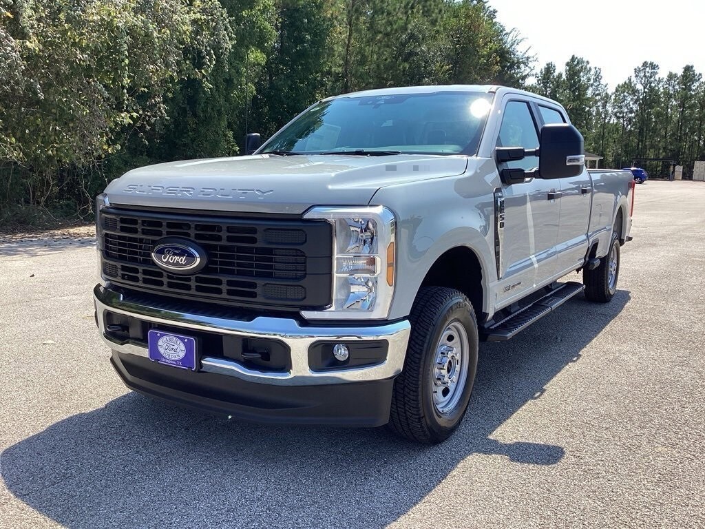 2026 Ford F-250 XL photo 3