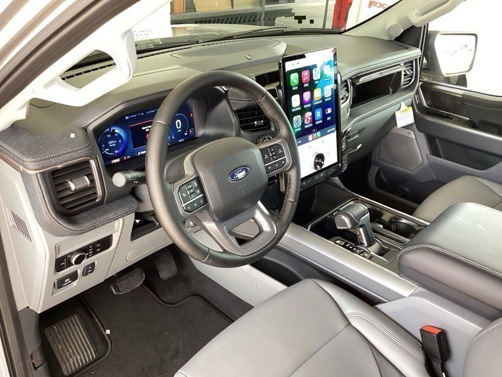 2025 Ford F-150 Lightning Flash - Photo 32