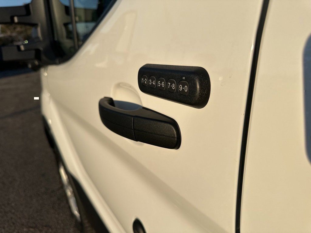 2024 Ford Transit Passenger Van XL - Photo 21
