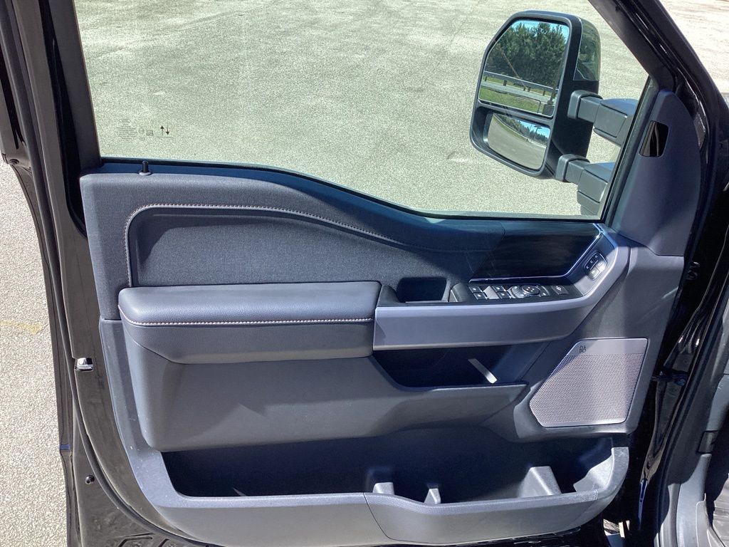 2025 Ford F-150 Lariat - Photo 25
