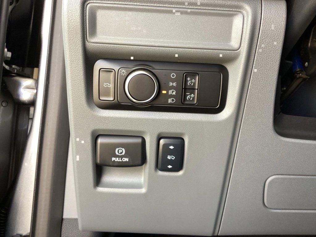 2025 Ford F-150 Lightning Flash - Photo 70