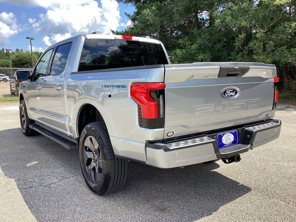 2025 Ford F-150 Lightning Flash - Photo 7