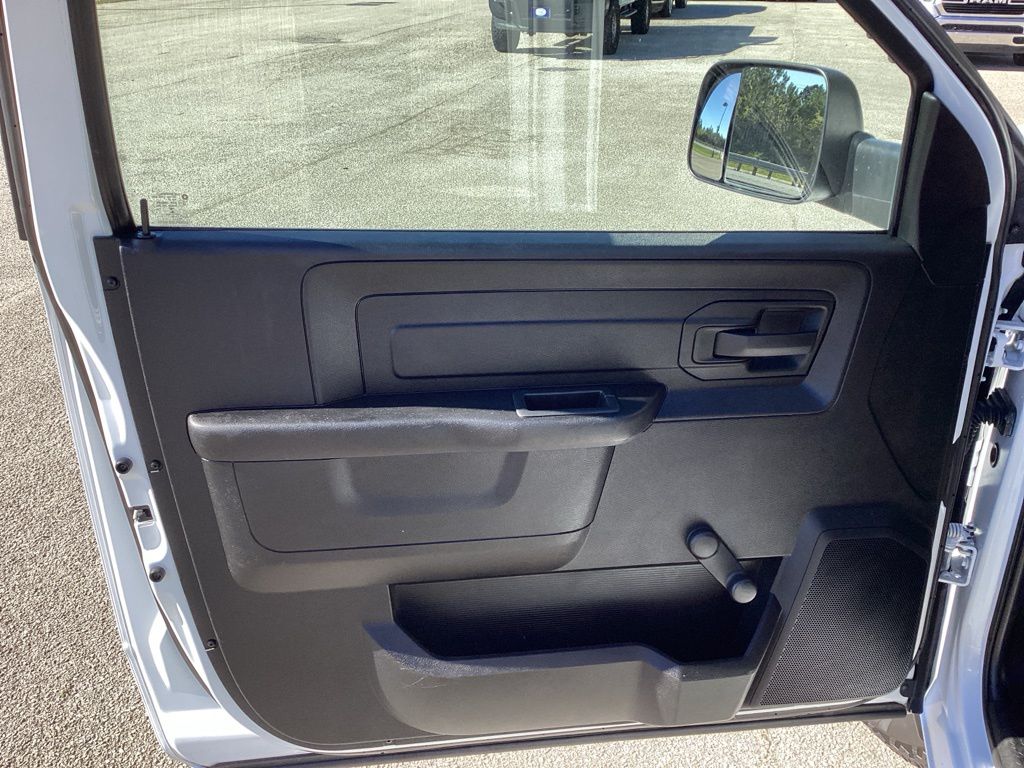 2022 RAM Ram 3500 Pickup Tradesman - Photo 22