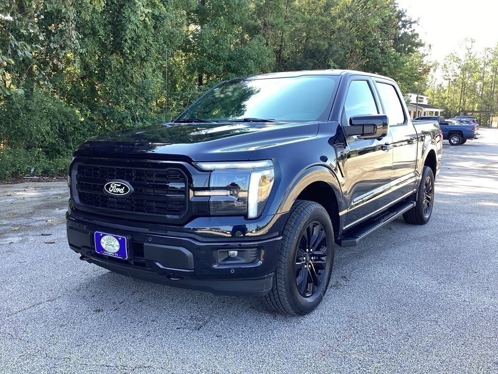 2025 Ford F-150 Lariat photo 3