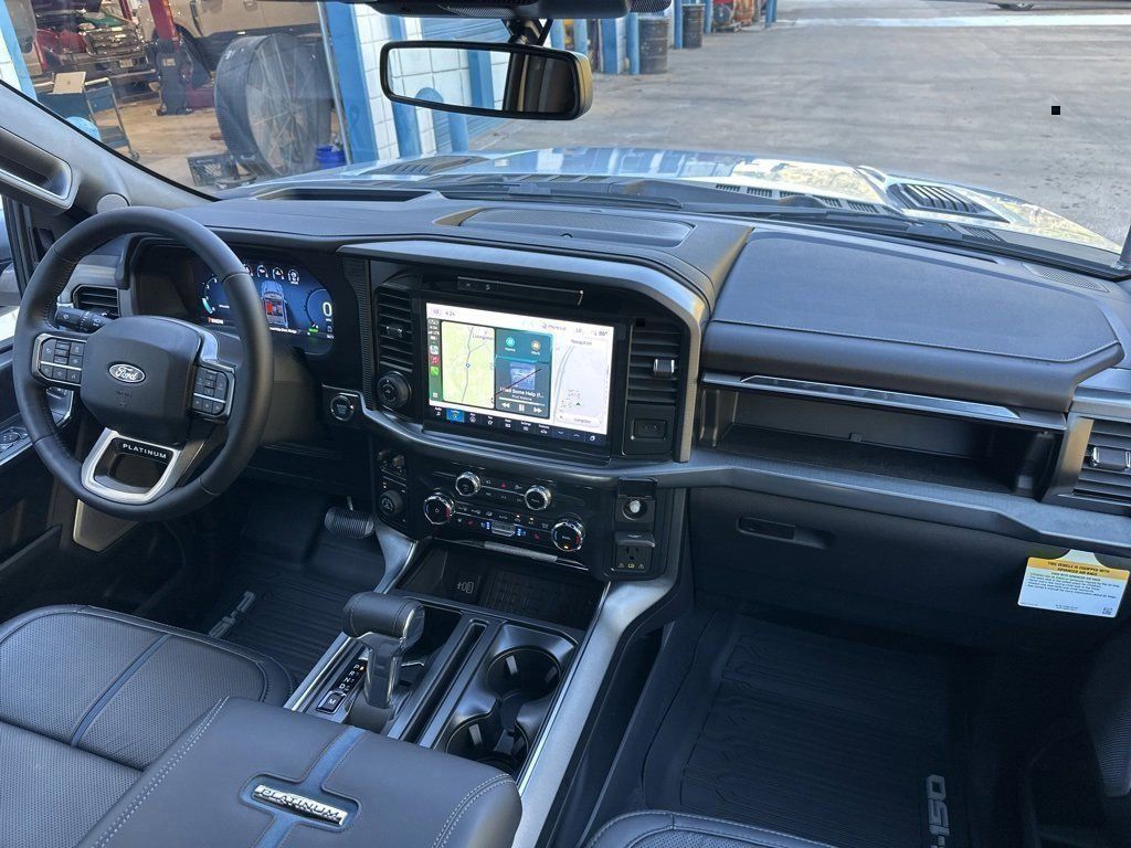 2025 Ford F-150 Platinum - Photo 46
