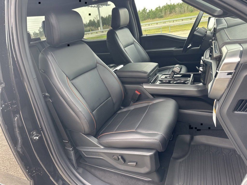 2025 Ford F-150 Lariat - Photo 28