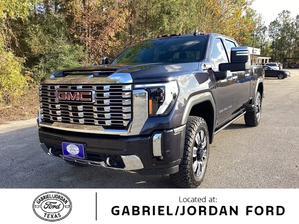 2024 GMC Sierra 2500HD Denali's photo