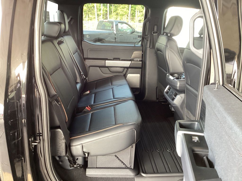 2025 Ford F-150 Lariat - Photo 37