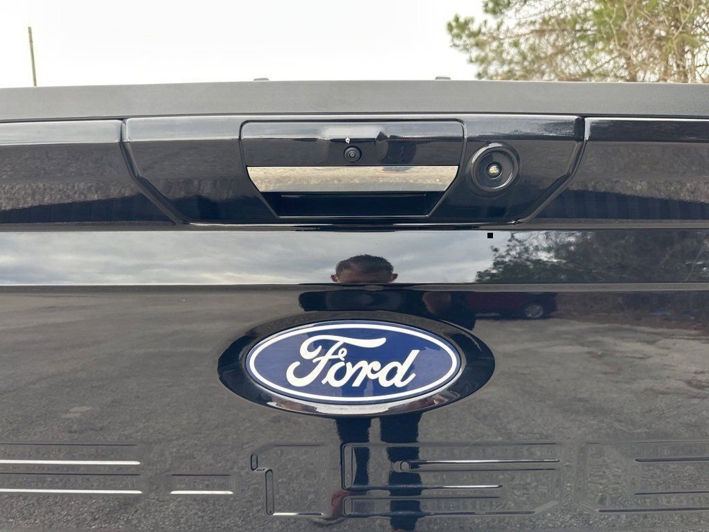 2024 Ford F-150 Lariat - Photo 14