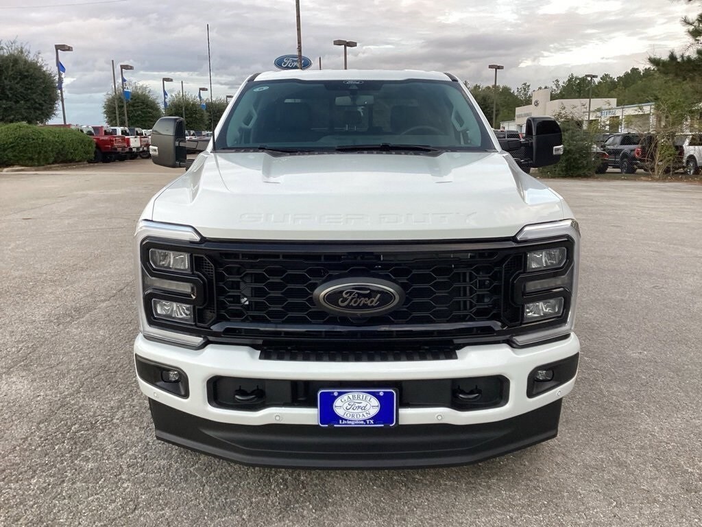 2026 Ford F-250 photo 2