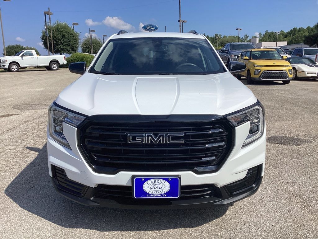 Used 2024 GMC Terrain SLE SUV