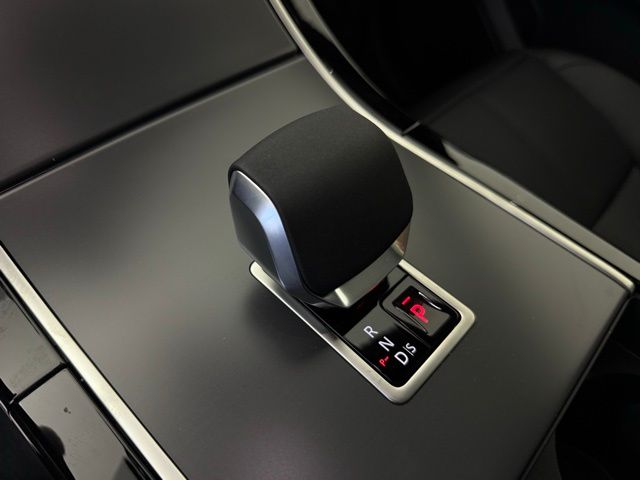 2026 Land Rover Range Rover Velar S - Photo 21