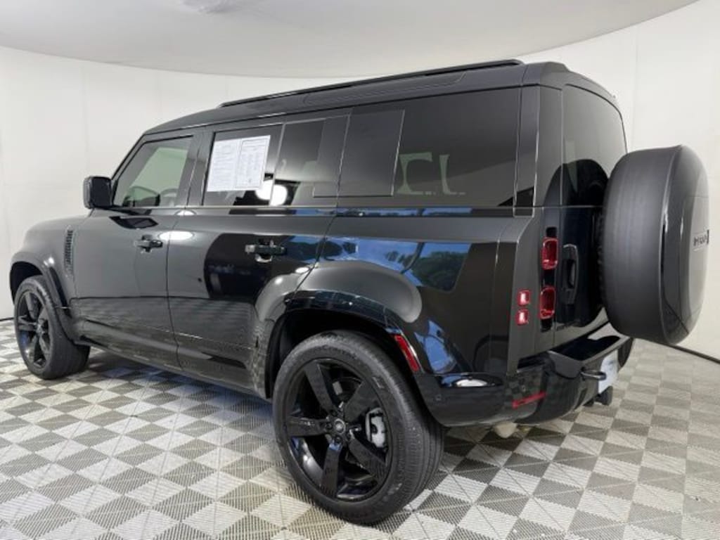 Certified 2025 Land Rover Defender 110 X-Dynamic SE SUV