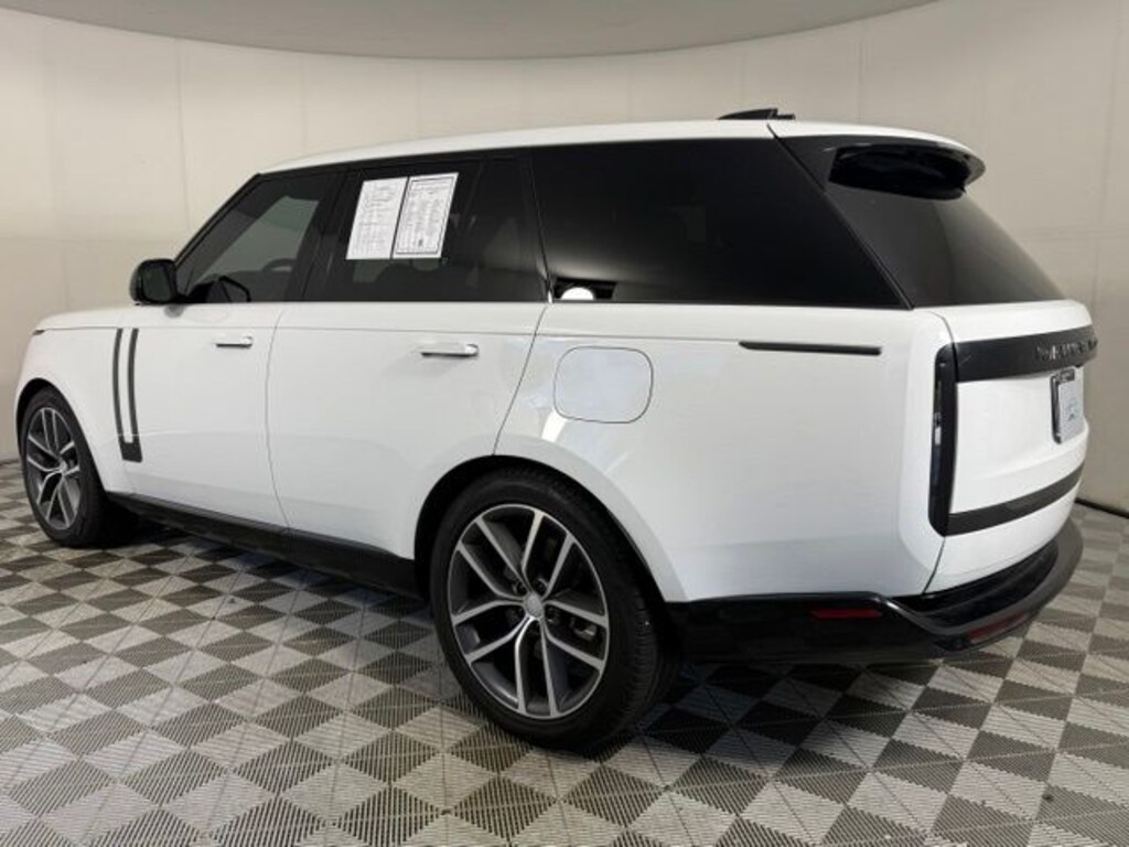 Used 2025 Land Rover Range Rover Plug-In Hybrid SE SUV