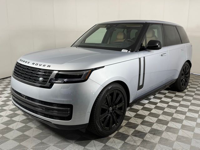 2025 Land Rover Range Rover SE photo 2
