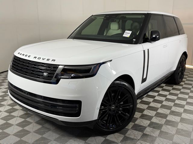 2025 Land Rover Range Rover SE's photo