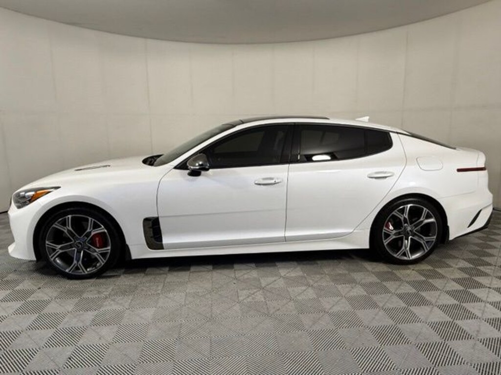 Used 2018 Kia Stinger GT2 Sedan