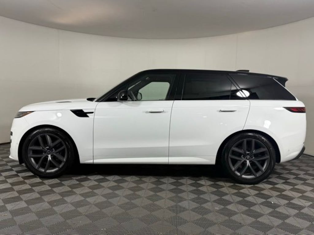 New 2025 Land Rover Range Rover Sport Dynamic SE SUV