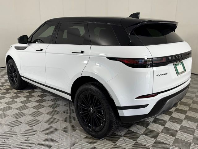 2026 Land Rover Range Rover Evoque S photo 4