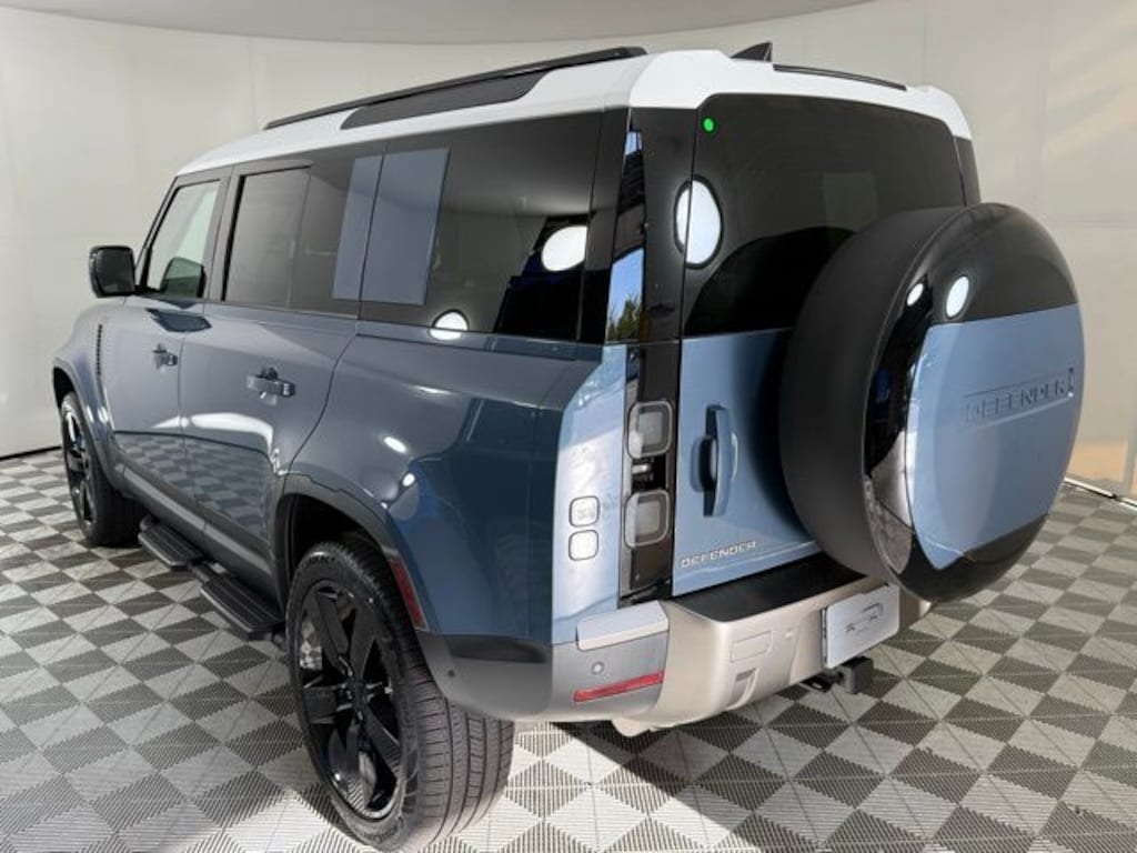 New 2026 Land Rover Defender 110 S 300PS SUV