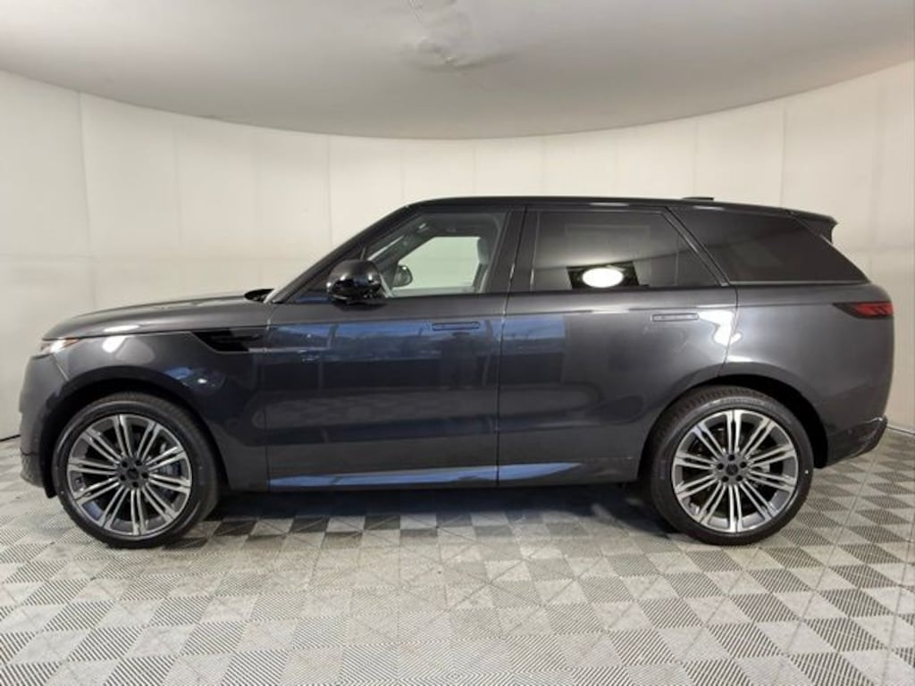 New 2026 Land Rover Range Rover Sport Dynamic SE SUV