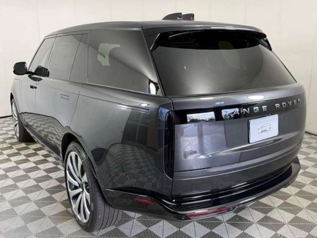 New 2026 Land Rover Range Rover SE 7 Seats SUV