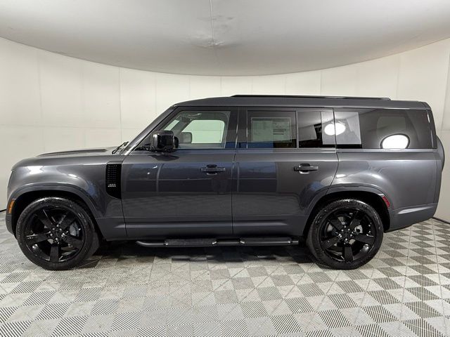 2026 Land Rover Defender 130 S photo 3